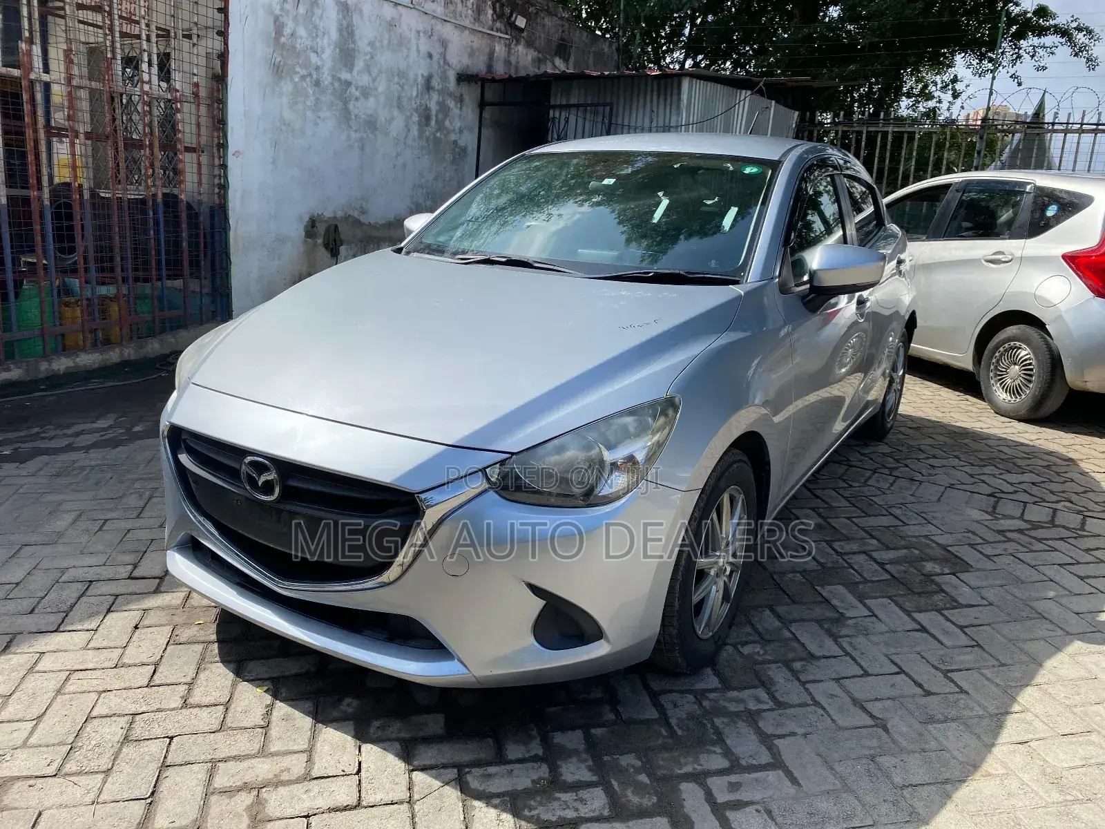 Mazda Demio 2018 Gray