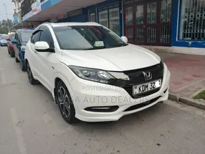 Honda Vezel 2013 White
