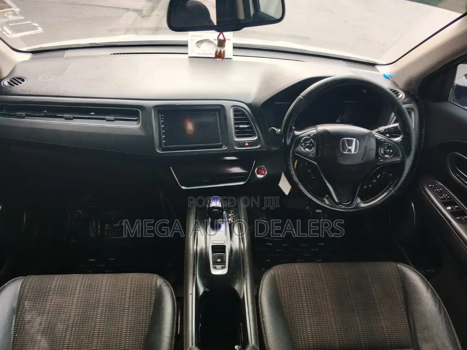 Honda Vezel 2013 White