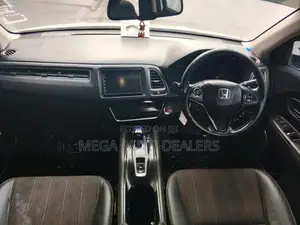 Honda Vezel 2013 White