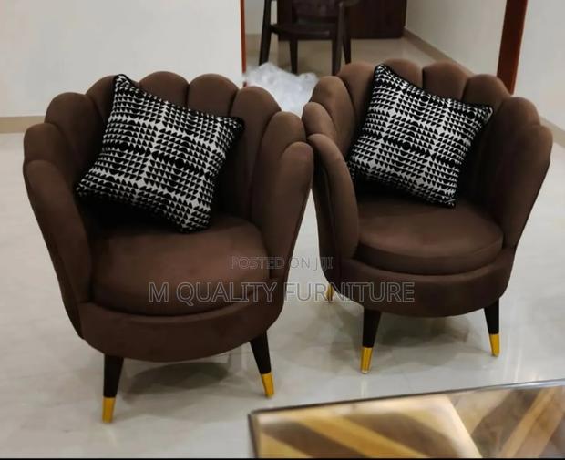 Brown Quality King Chair
