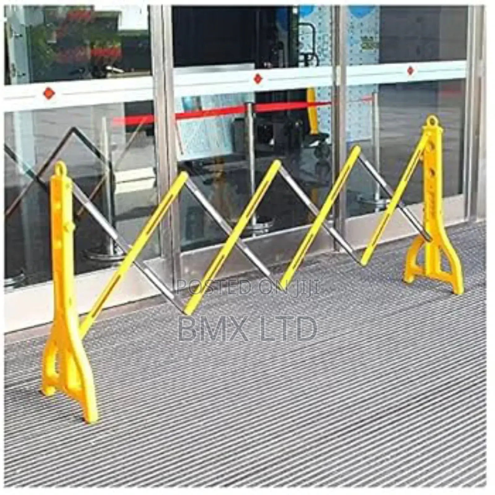 Heavy Duty Reflective Plastic Gate For Area Restrictions