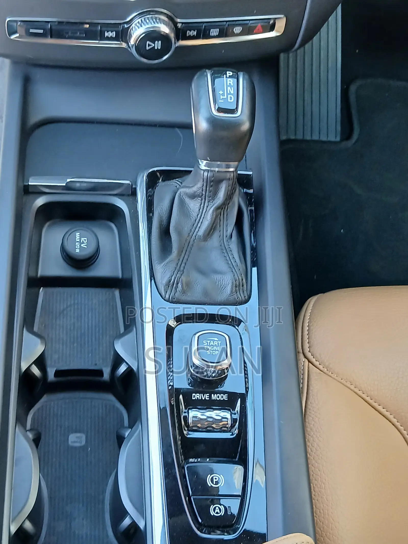 Volvo XC60 T5 Momentum AWD 2018 White