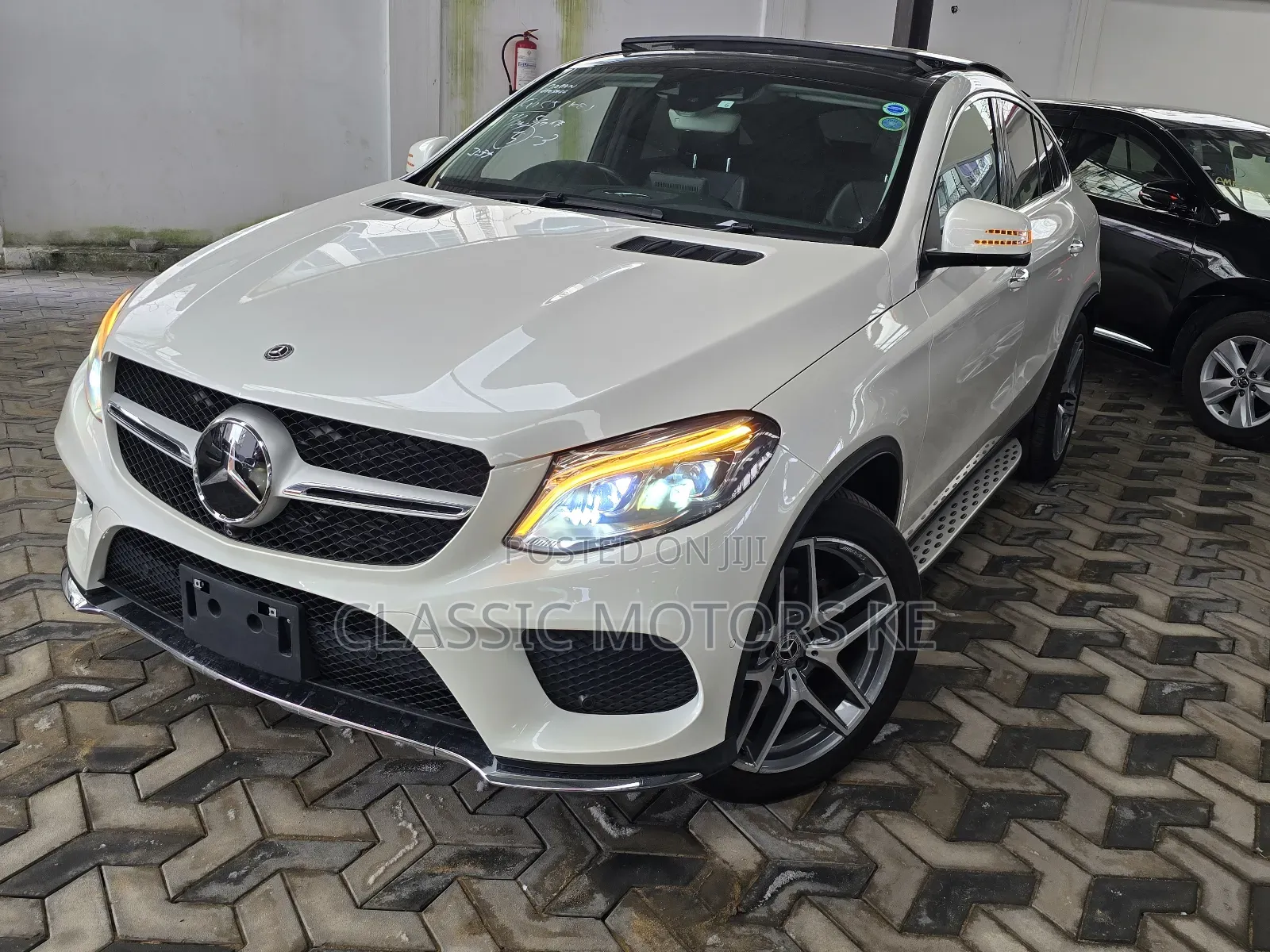Mercedes-Benz GLE-Class GLE 350d 4MATIC 2019 White