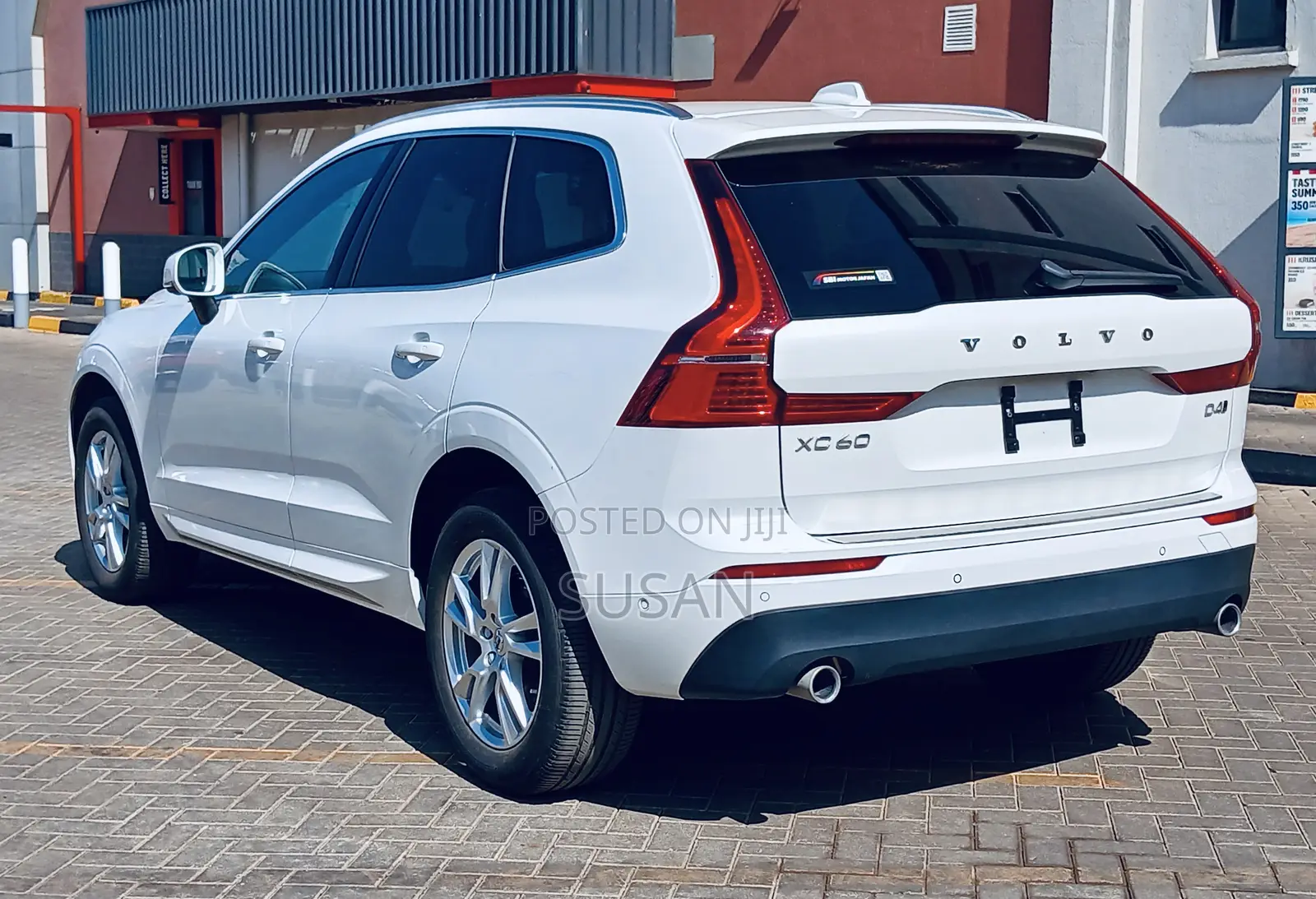 Volvo XC60 T5 Momentum AWD 2018 White