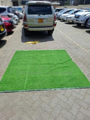 Grass Carpet 2m2 on Offer - thumbnail 2