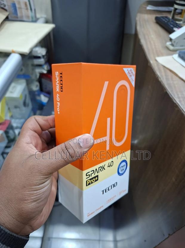 New Tecno Spark 40 Pro+ 256 GB Black - thumbnail 2
