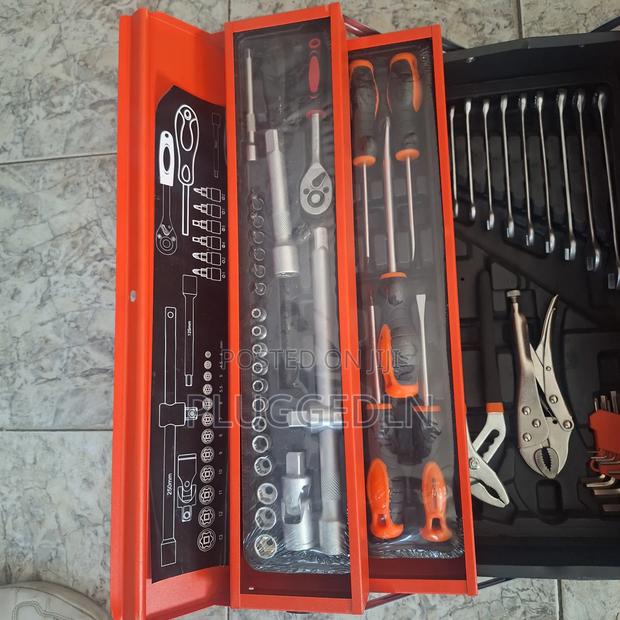 60-Piece Hand Tool Set - thumbnail 3