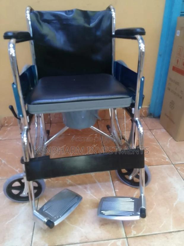 Wheelchair With Commode Seat; Standard Wheelchair:Stcw002