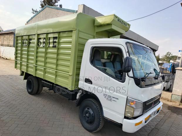 Mitsubishi Fuso - thumbnail 2