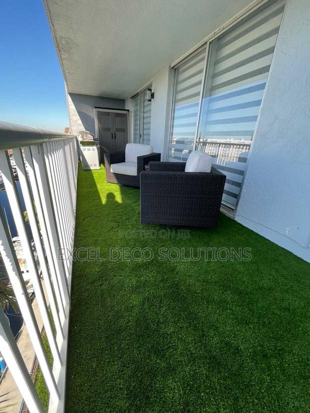 Elegant Balcony Makeover – Artificial Grass Carpet 25-40mm - main view