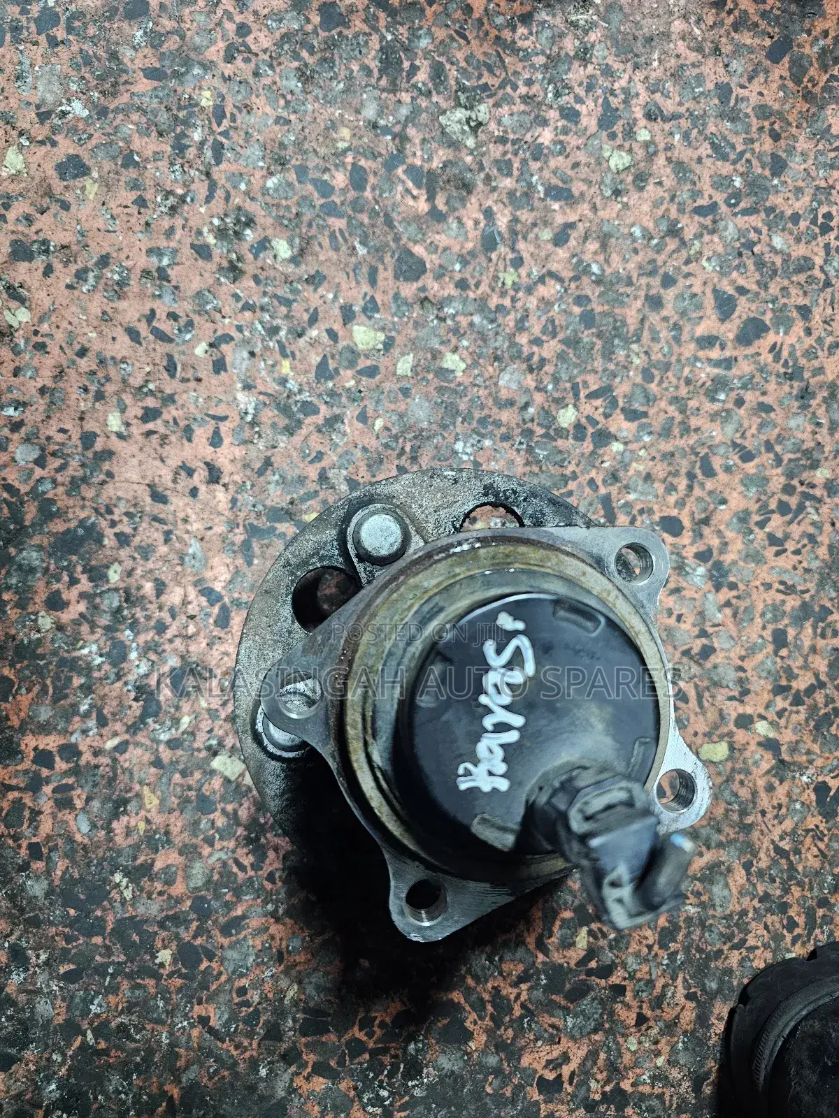 Rear Hub Noah 2wd
