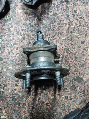 Rear Hub Vitz , Ist ,Raum,Funcargo Rear Hub