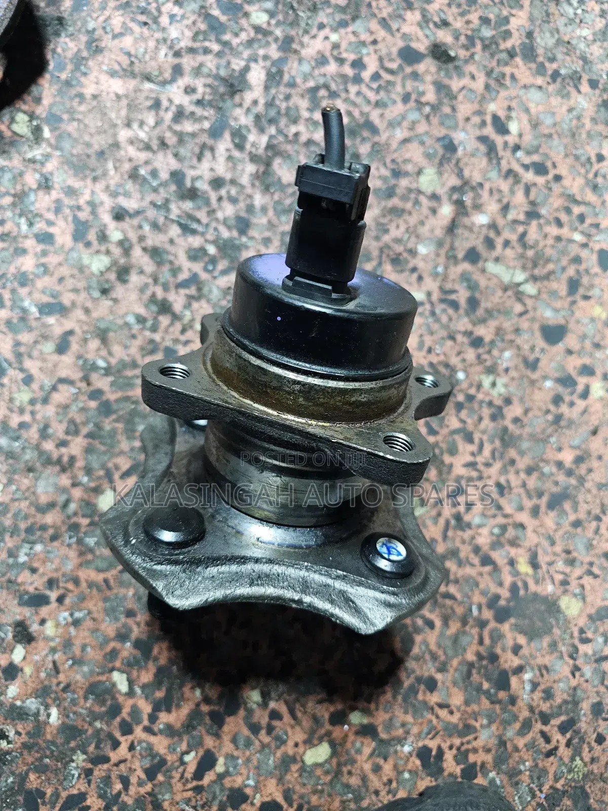 Rear Hub Vitz , Ist ,Raum,Funcargo Rear Hub