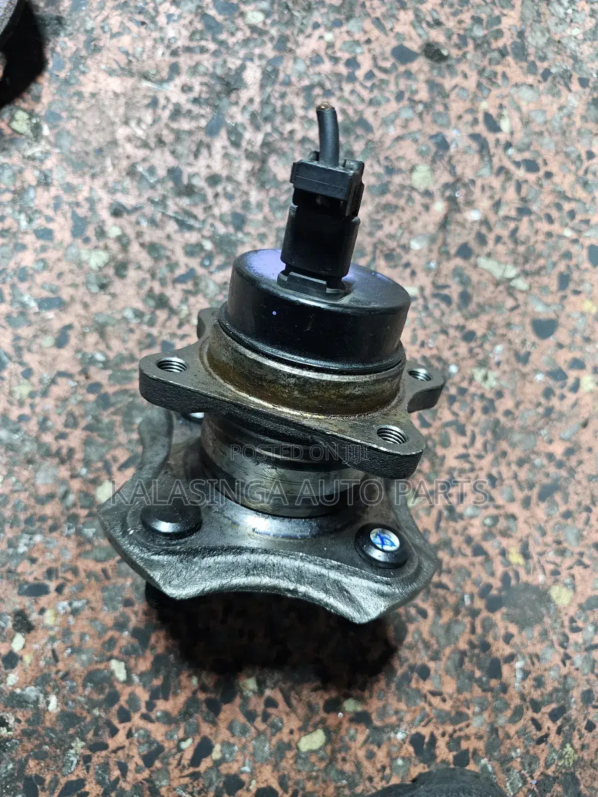 Rear Hub Vitz , Ist ,Raum,Funcargo Rear Hub