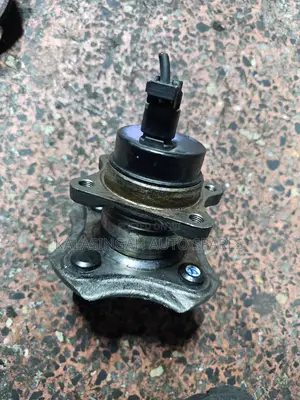 Rear Hub Vitz , Ist ,Raum,Funcargo Rear Hub