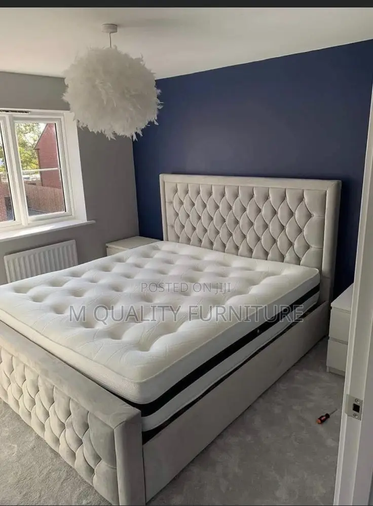 Cutesy Modernized Chesterfield Bed