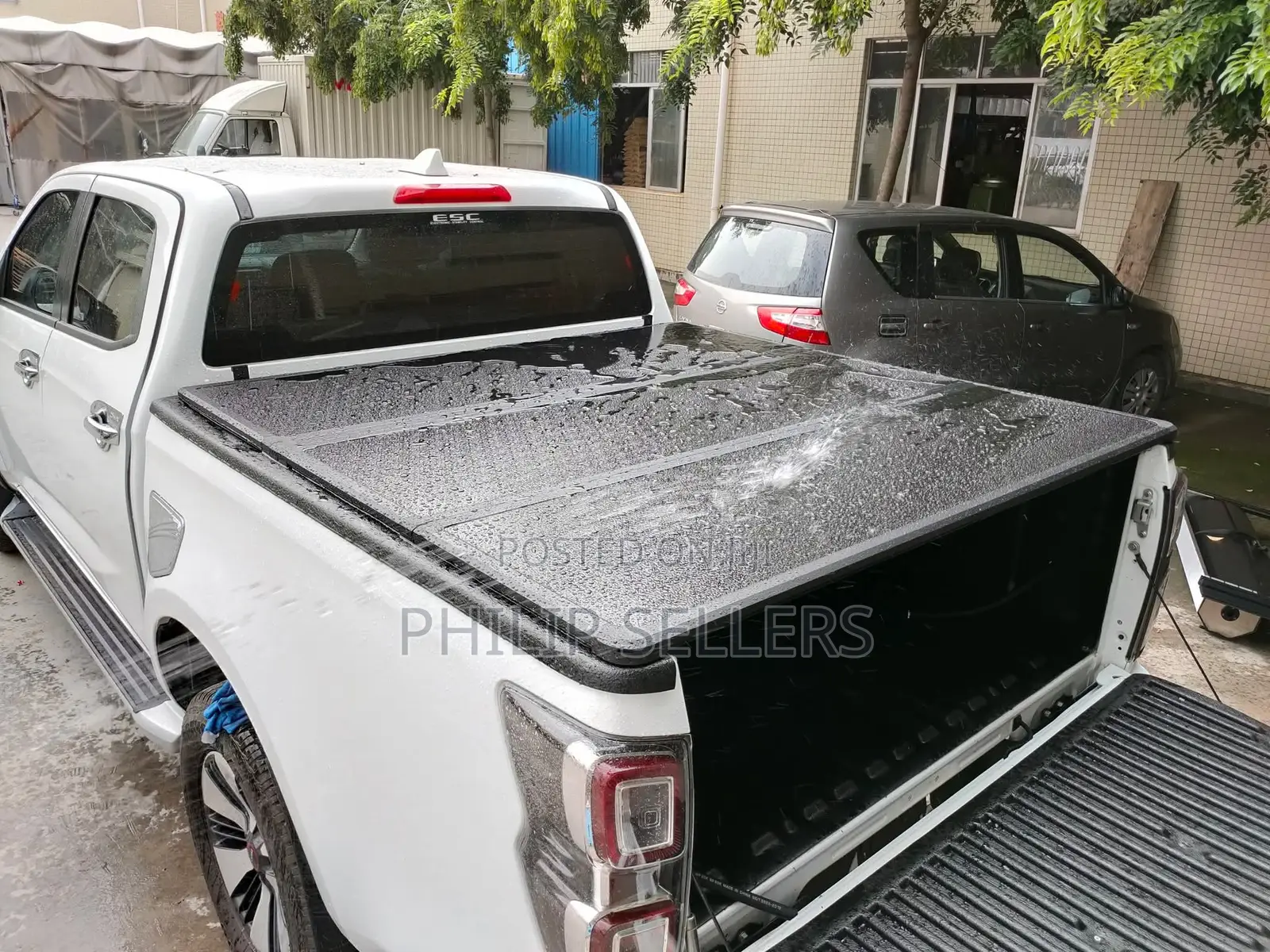 Rough Country Hard Tri-Fold Flip-Up Tonneau Cover