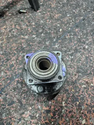4wd Rear Hub For Nze Fielder Axio Sienta