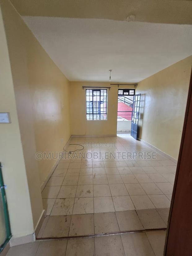 1bdrm Bedsitter in Ngara West for rent - main view