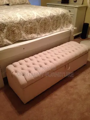 Pitch Chesterfield Ottoman