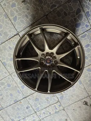 Rim 18 Crown Premio Subaru