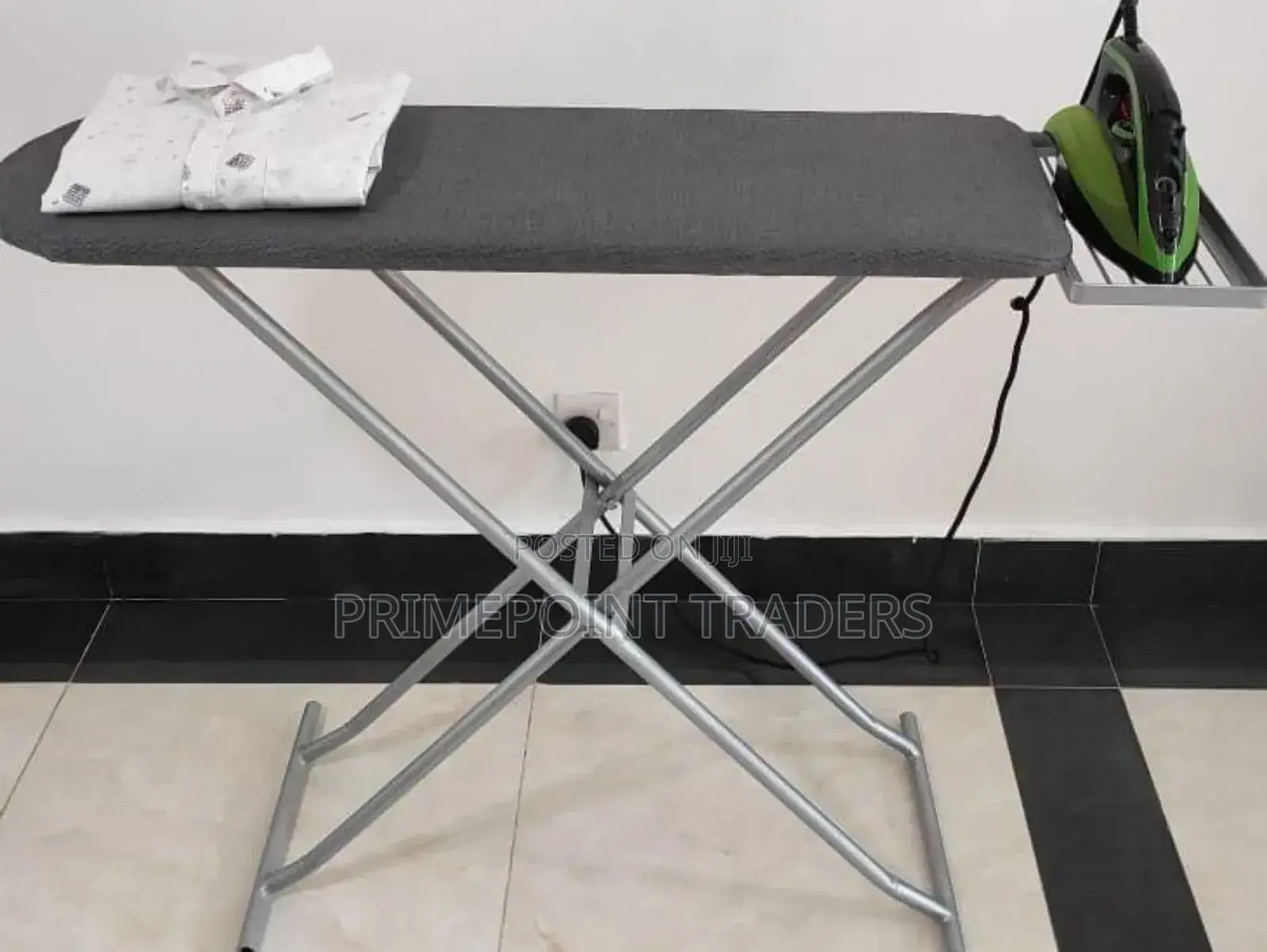 Metallic Ironing Boards✓