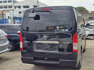 Toyota HiAce 2018 Black