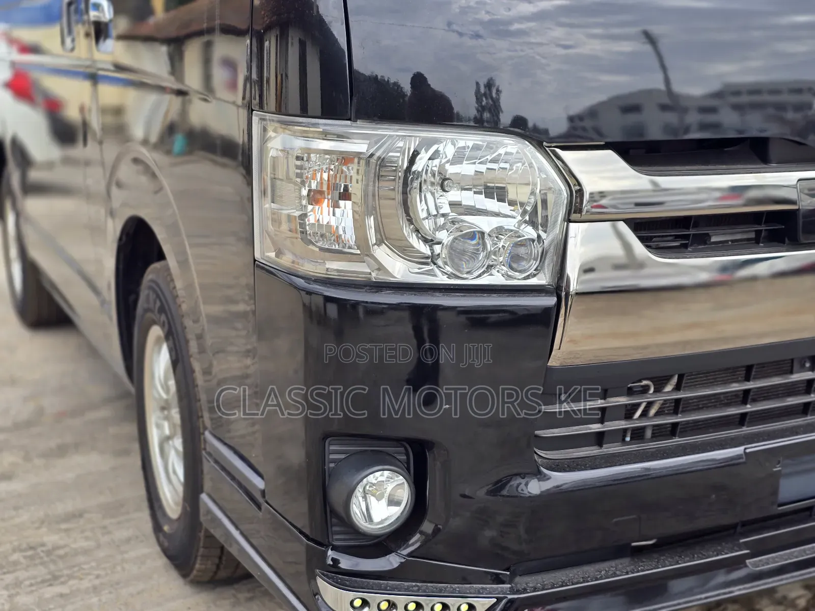 Toyota HiAce 2018 Black