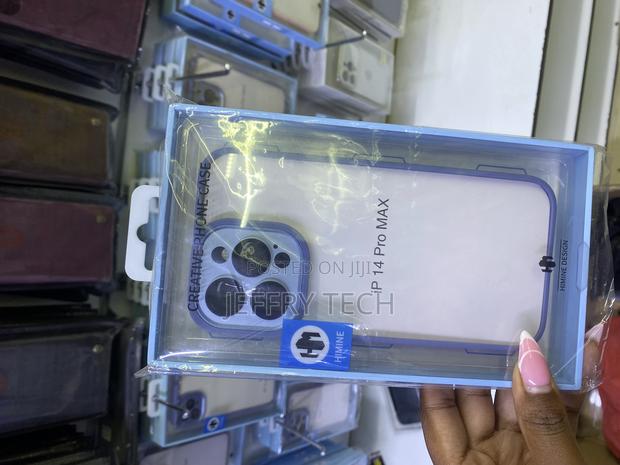 Casekoo Border Center Transparent for iPhone 14 Pro Max - main view