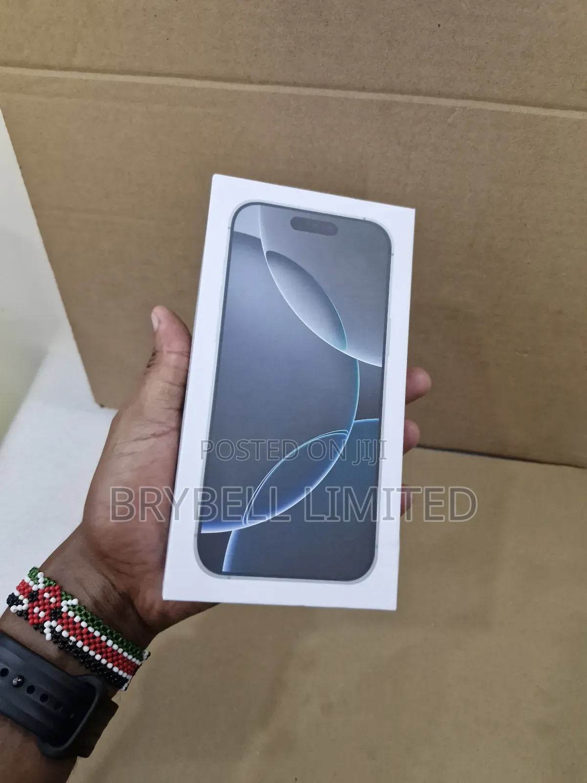 New Apple iPhone 16 Pro Max 256 GB White