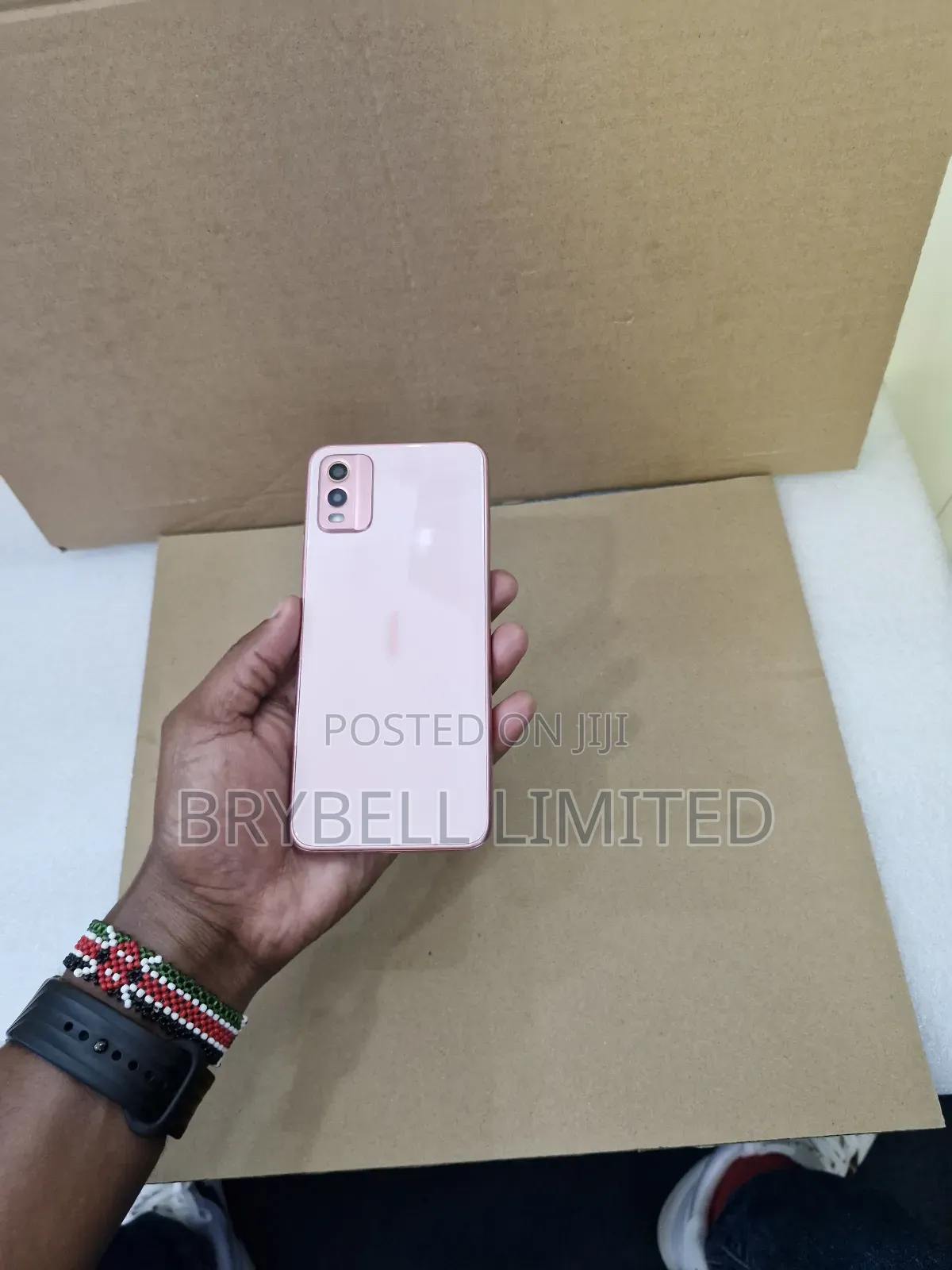 Nokia C32 128 GB Pink