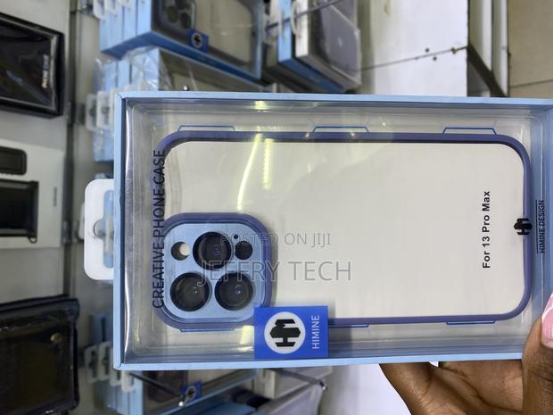 Gatita iPhone 13 Pro Max Border Case Center Transparent - main view