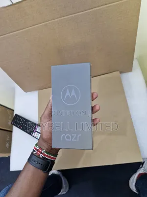 New Motorola Razr 2022 256 GB Gray