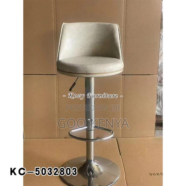 Bar Chairs ; Fabric Counter Stool - thumbnail 3