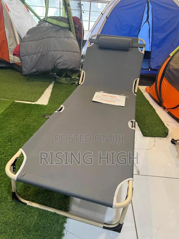 Portable Sun Lounger for Outdoor Use - main view