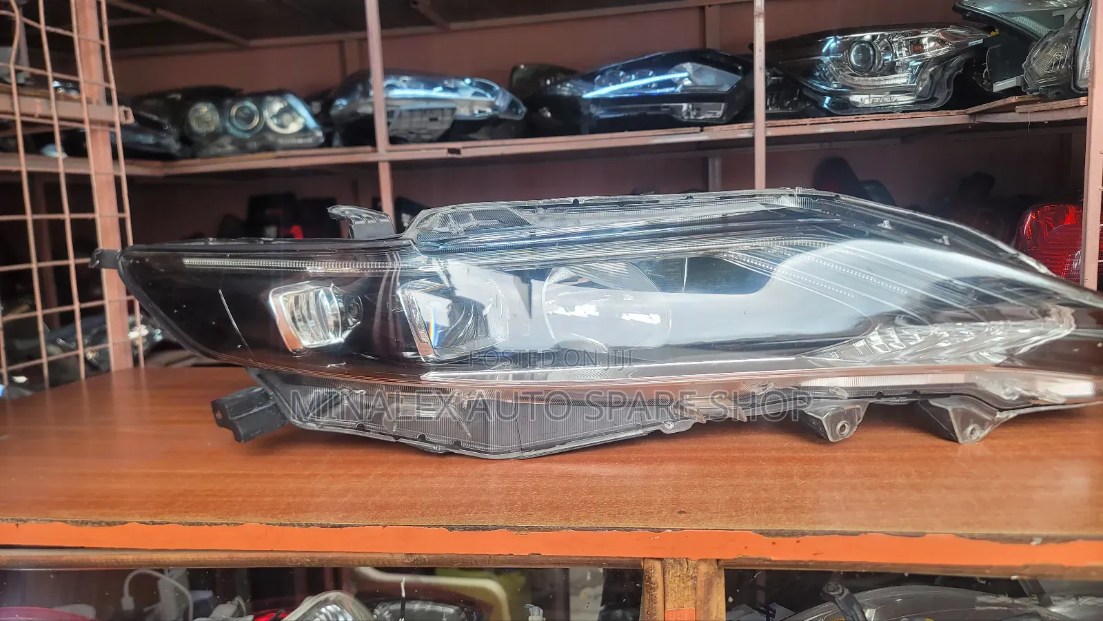 Hurriar New Model Complete Synon Headlight  Right Side