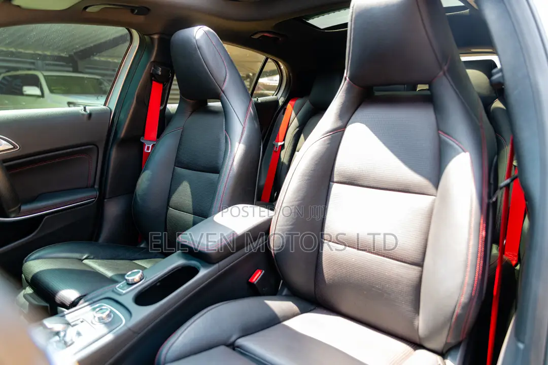 Mercedes-Benz GLA-Class 2017 Silver