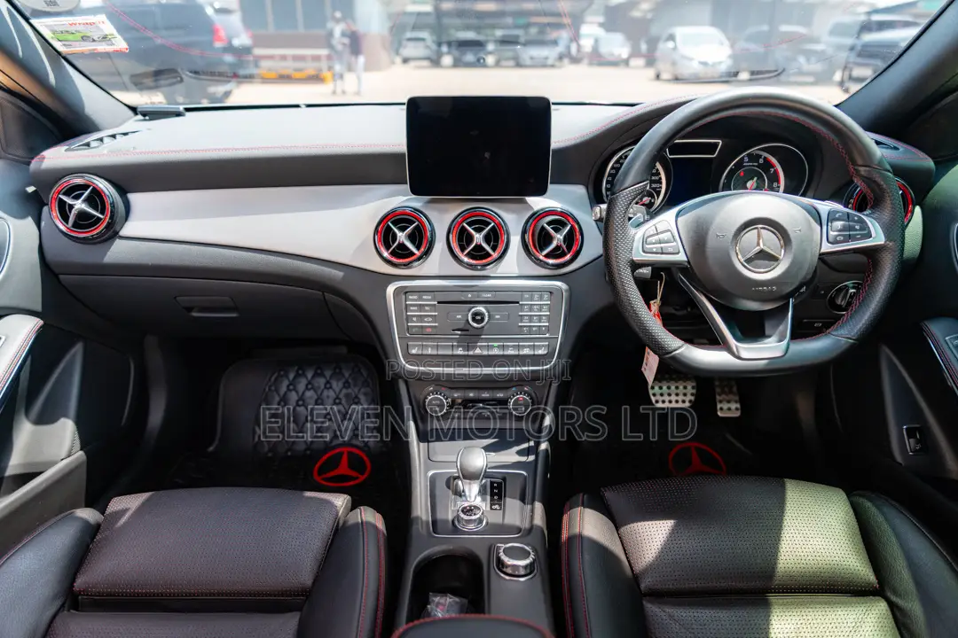 Mercedes-Benz GLA-Class 2017 Silver