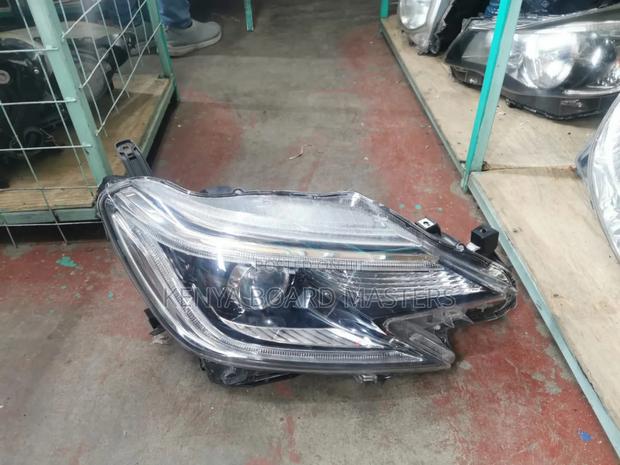 Mark X 2015-2018 Headlights - main view