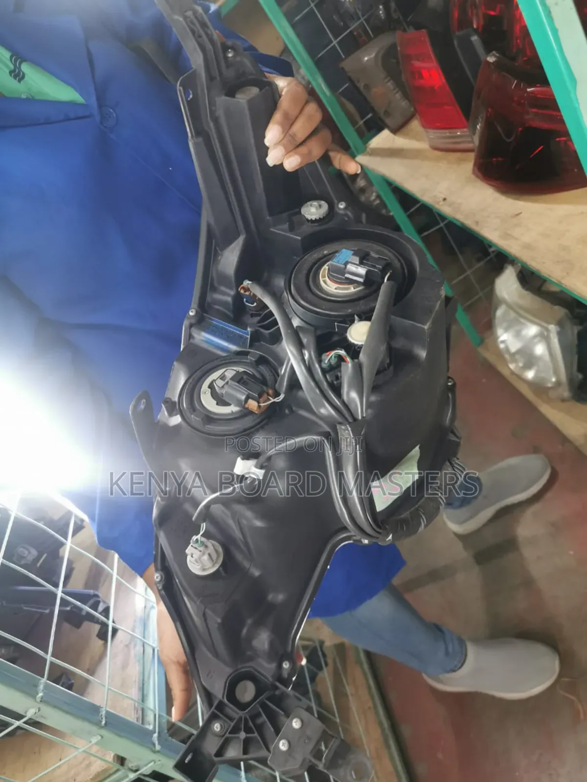 Toyota Spade Non Zenon Headlight