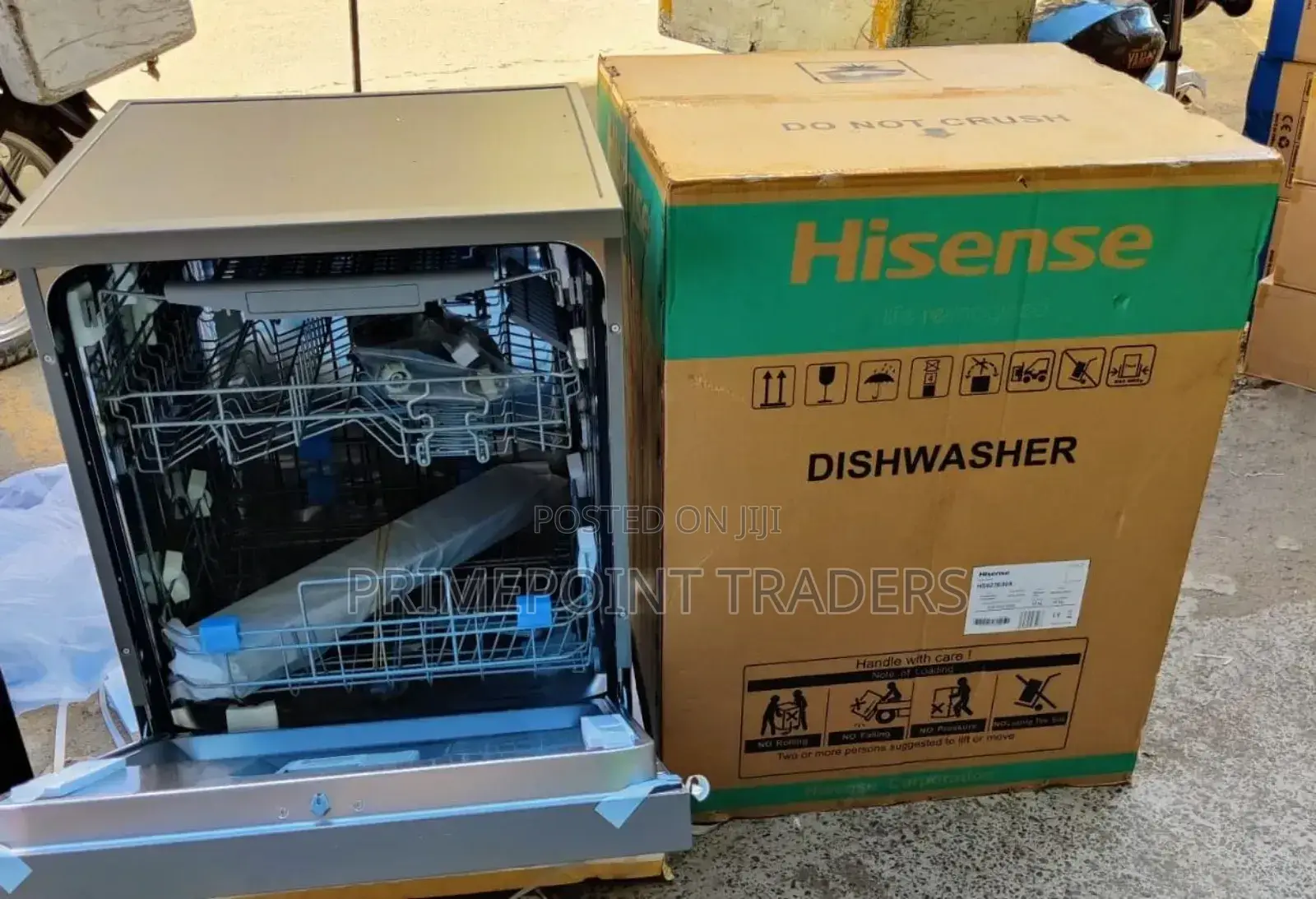 Hisense Free Standing Dishwasher° 