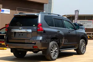 Toyota Land Cruiser Prado 2019 Gray