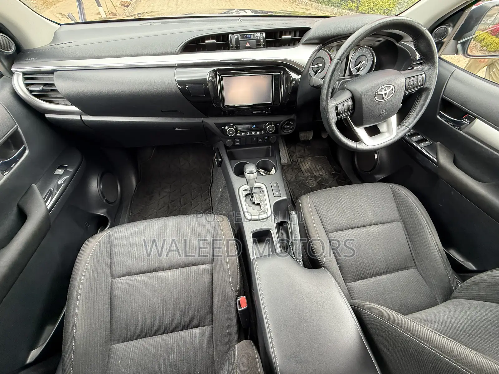 Toyota Hilux 2.4 Diesel 2020 Blue