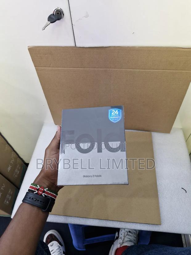 New Samsung Galaxy Z Fold4 512 GB Black - thumbnail 8