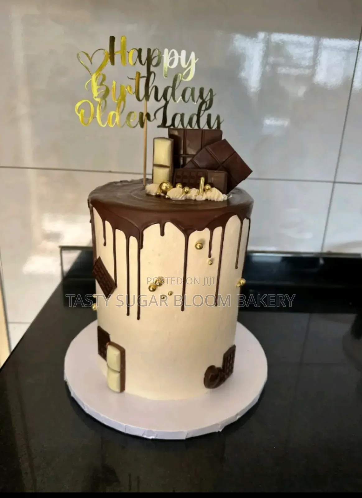 Vanilla Chocolate Cake