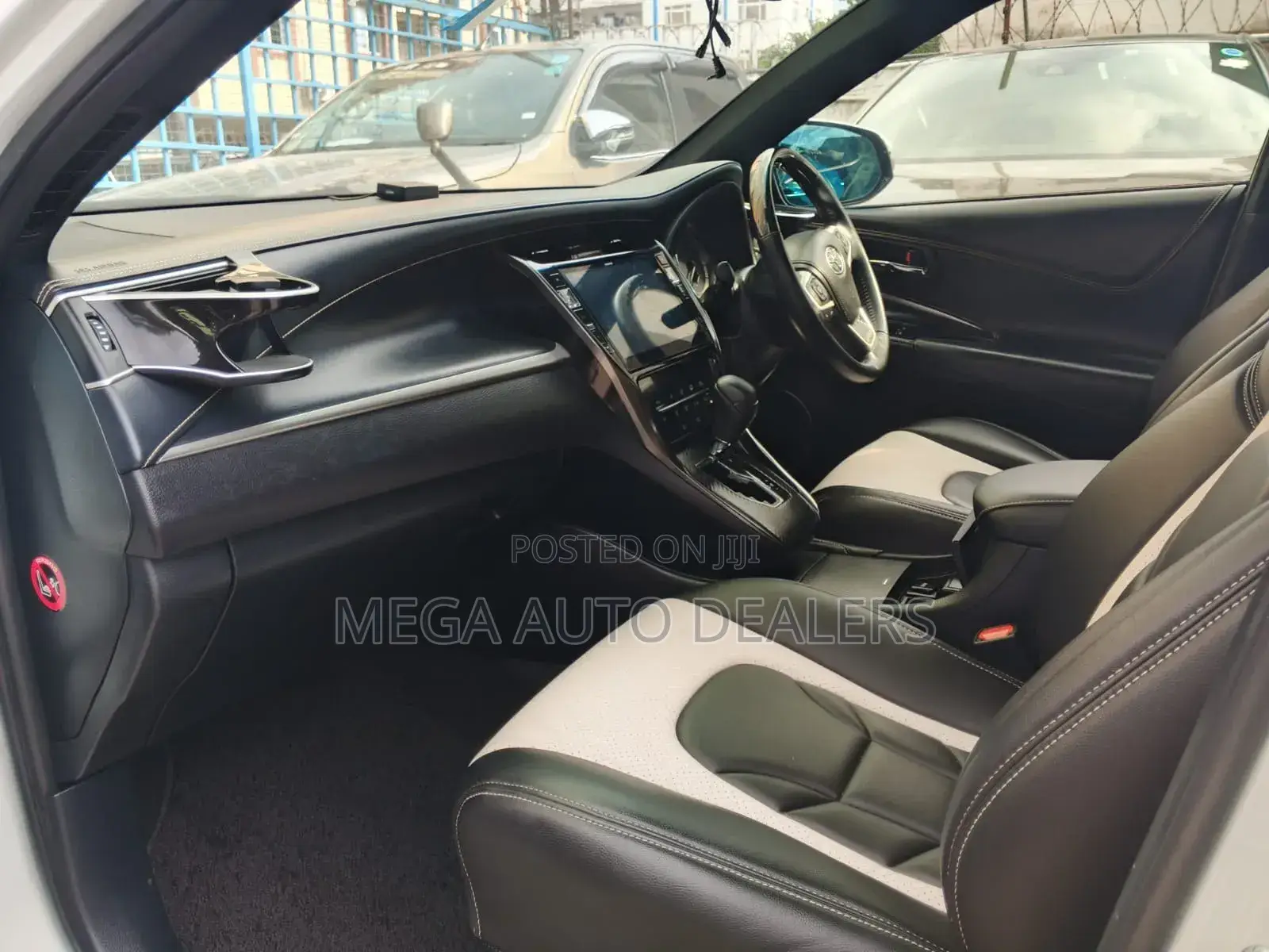 Toyota Harrier 2018 White