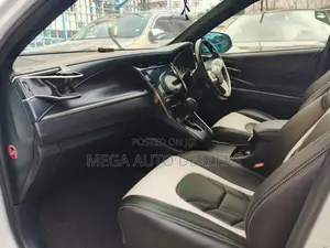 Toyota Harrier 2018 White