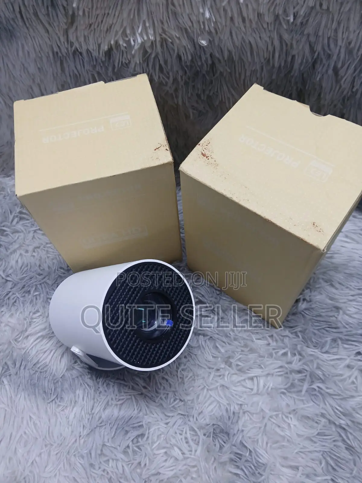 Hy300 Wifi/Bluetooth Projector Adjust Screen and Reposition