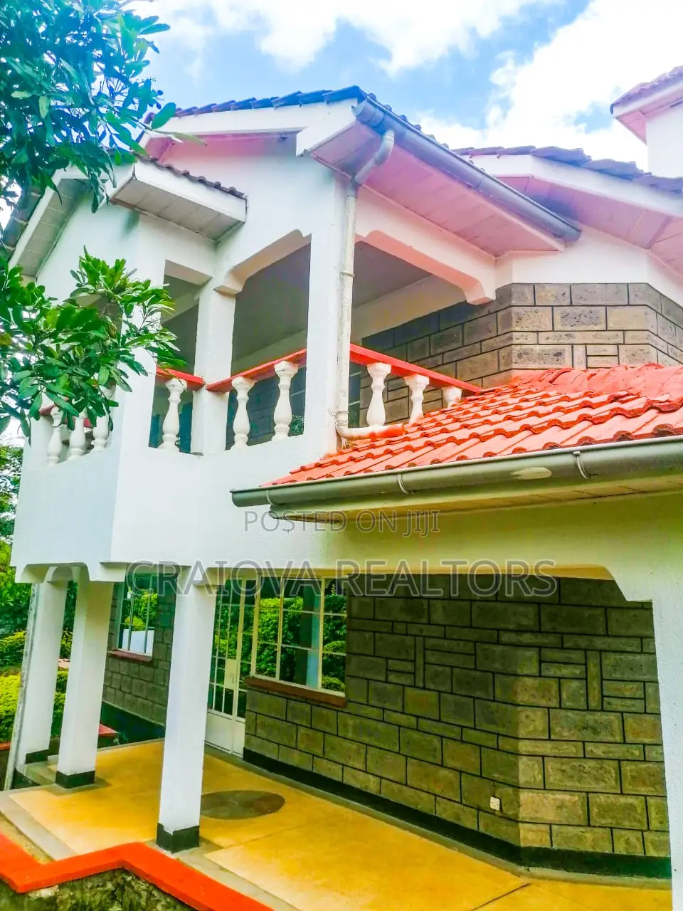 6bdrm Townhouse/Terrace in Rimpa for sale